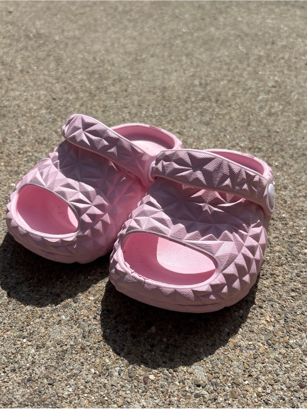 Kids Pink Textured Strap Sandals